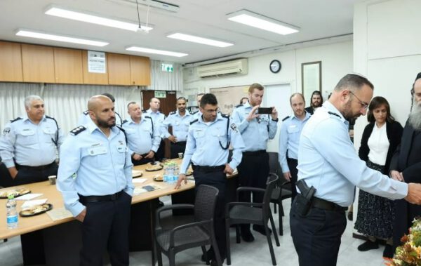 pic yom hashoah bnei brak